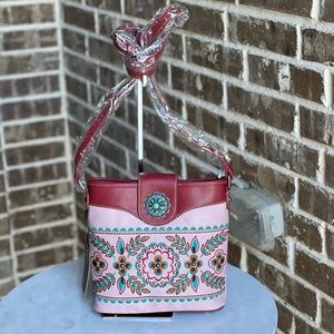 Montana West Embroidered Collection Crossbody